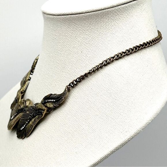 Jewel Mint Signed Antiqued Gold Tone Feather Necklace With Ombre Rhinestones 16” - Picture 5 of 12